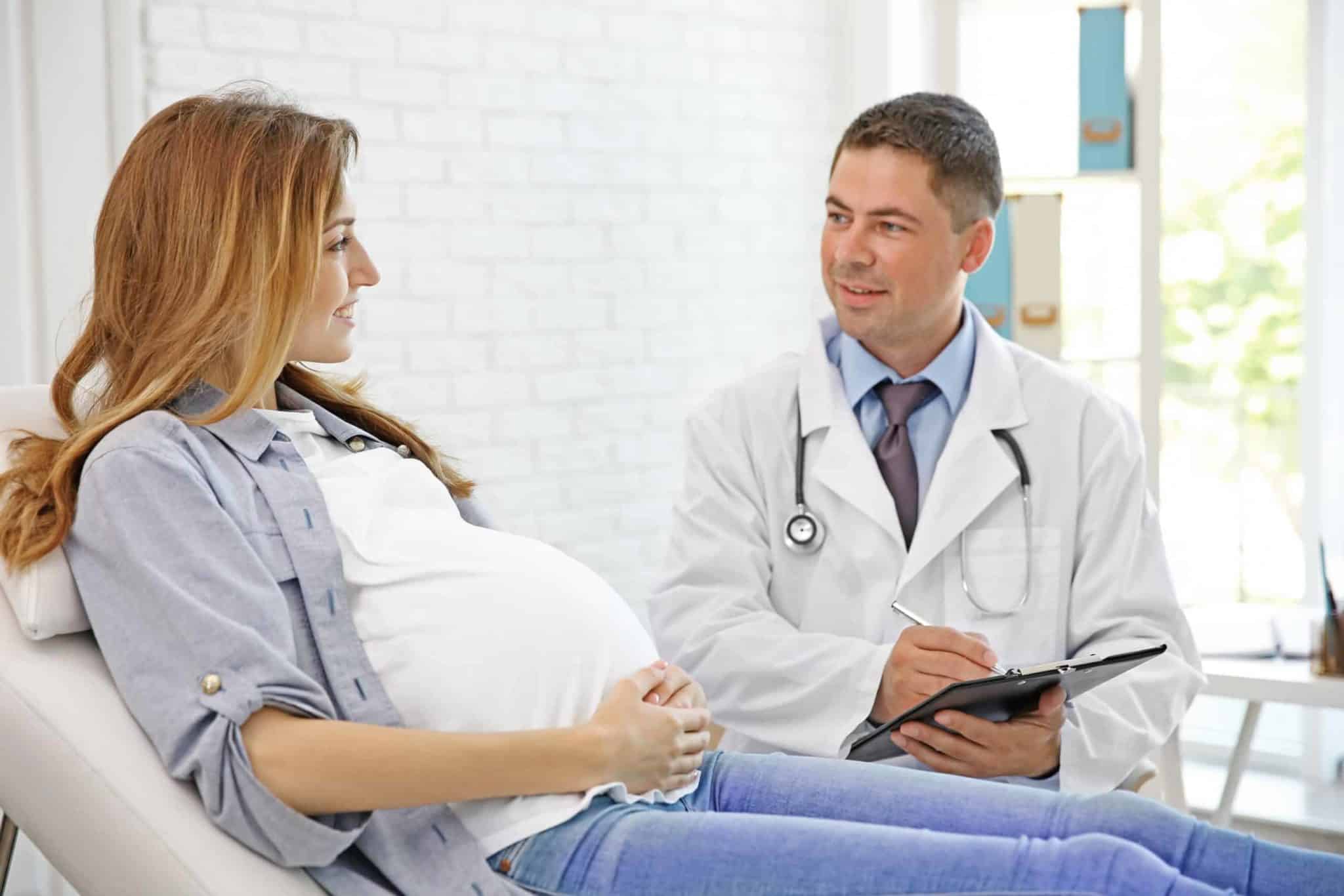pregnant woman doctor consultation